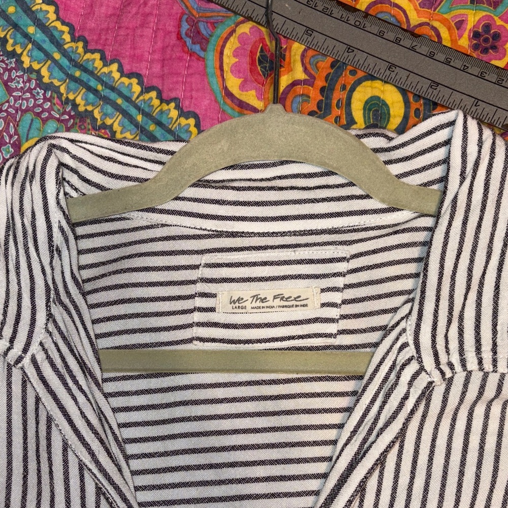 “WE THE FREE”Black and White Striped Baggy Blouse - Picture 14 of 16